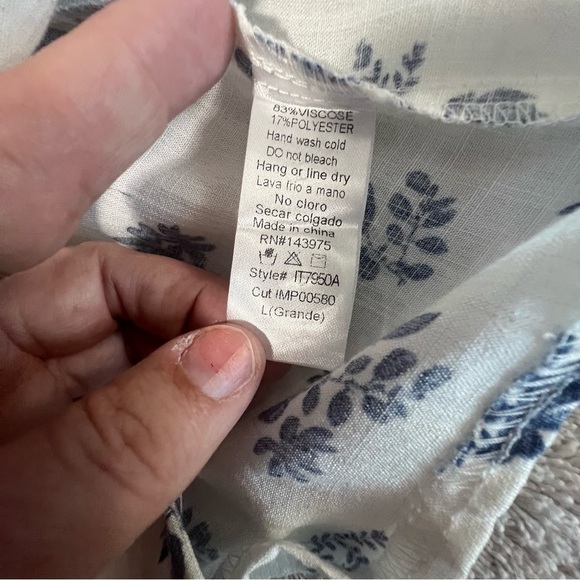 American Threads Tank Top Size Large - Picture 3 of 7